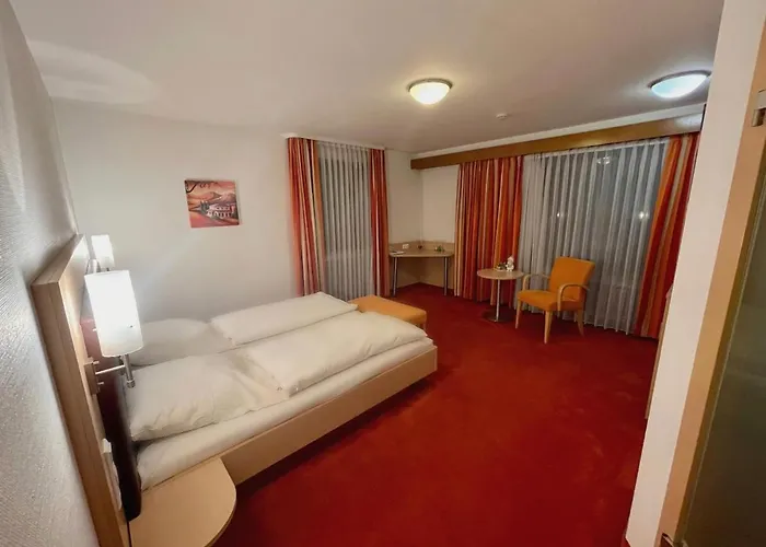 Lilton Stuttgart-zuffenhausen 3* 斯图加特