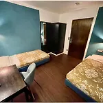 Lilton Stuttgart-zuffenhausen 3*