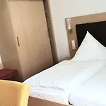 Ξενοδοχείο Lilton Stuttgart-zuffenhausen