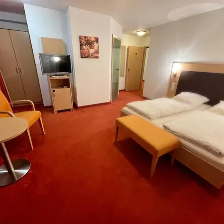 Hotel Lilton Stuttgart-zuffenhausen 3*