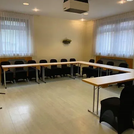 Lilton Stuttgart-zuffenhausen Hotel Estugarda