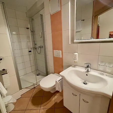 Lilton Stuttgart-zuffenhausen Hotel